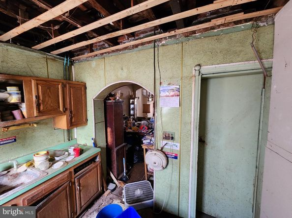 2212 Sears Street, Philadelphia PA 19146