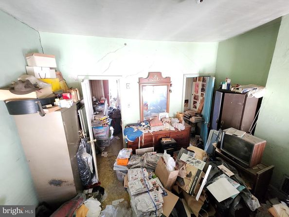 2212 Sears Street, Philadelphia PA 19146