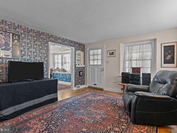 204 Runnymede Avenue, Jenkintown PA 19046