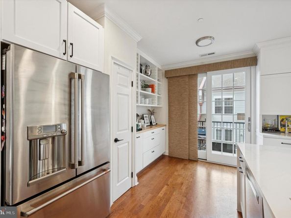 610 Captains Way, Philadelphia PA 19146