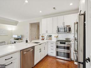 610 Captains Way, Philadelphia PA 19146