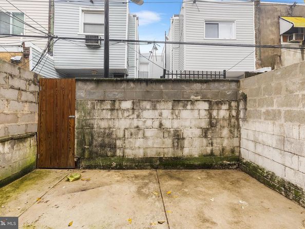 2032 S Beechwood Street, Philadelphia PA 19145