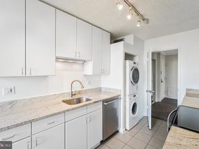 1800 Old Meadow Road 302, Mclean VA 22102