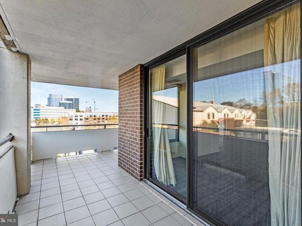 1800 Old Meadow Road 302, Mclean VA 22102