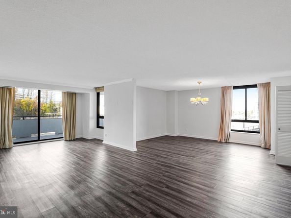 1800 Old Meadow Road 302, Mclean VA 22102