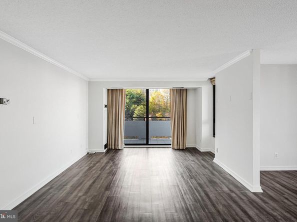 1800 Old Meadow Road 302, Mclean VA 22102