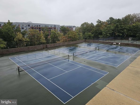 1800 Old Meadow Road 302, Mclean VA 22102