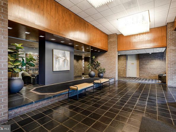 1800 Old Meadow Road 302, Mclean VA 22102