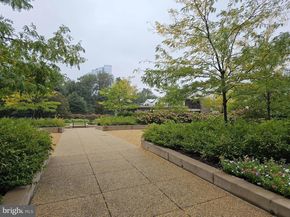 1800 Old Meadow Road 302, Mclean VA 22102