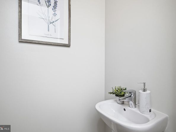 3506 35TH Street NW, Washington DC 20016