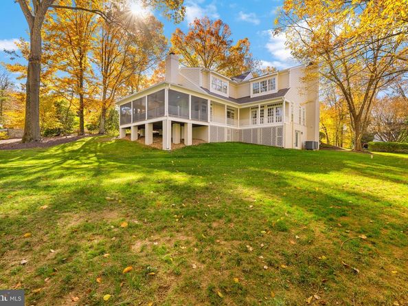 Undisclosed Address #VAFX2282146, Mclean VA 22101