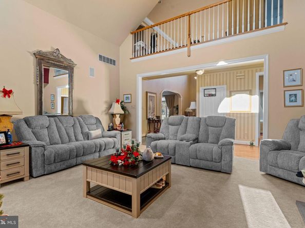 2175 Jefferson Lane, Huntingdon Valley PA 19006