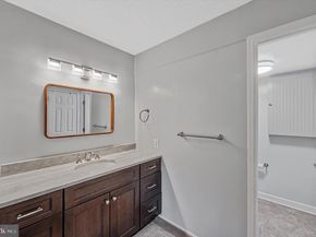 309 Yoakum Parkway 807, Alexandria VA 22304