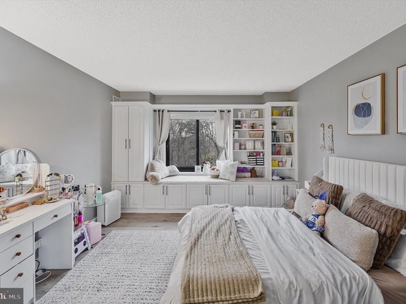 309 Yoakum Parkway 807, Alexandria VA 22304