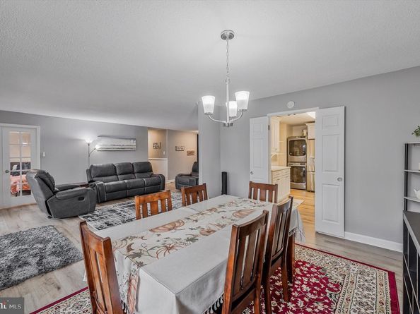 309 Yoakum Parkway 807, Alexandria VA 22304