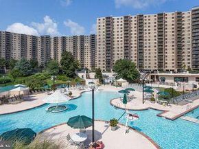 309 Yoakum Parkway 807, Alexandria VA 22304