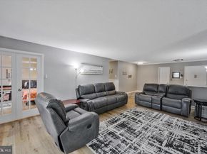 309 Yoakum Parkway 807, Alexandria VA 22304