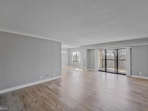 309 Yoakum Parkway 807, Alexandria VA 22304