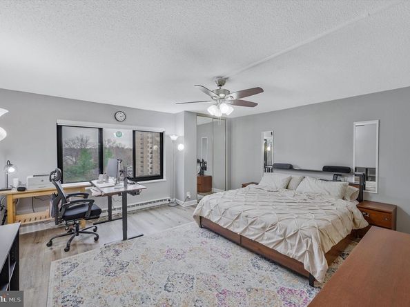 309 Yoakum Parkway 807, Alexandria VA 22304