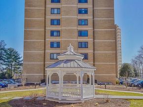 309 Yoakum Parkway 807, Alexandria VA 22304