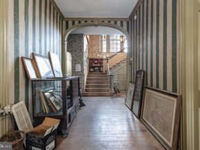 8221 Seminole Street, Philadelphia PA 19118