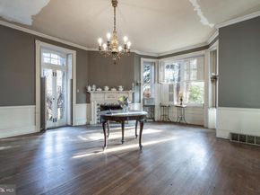 8221 Seminole Street, Philadelphia PA 19118