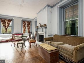 8221 Seminole Street, Philadelphia PA 19118