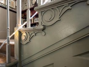 8221 Seminole Street, Philadelphia PA 19118