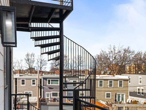 1118 Neal Street NE PH2, Washington DC 20002