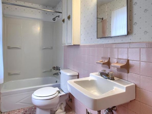 246 Holly Hill Road, Richboro PA 18954