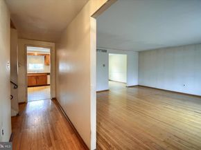 246 Holly Hill Road, Richboro PA 18954