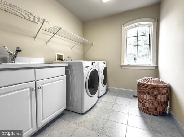 12 Chalous Lane, Villanova PA 19085