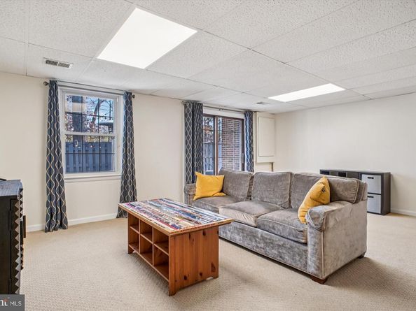 8332 Glastonbury Court, Annandale VA 22003