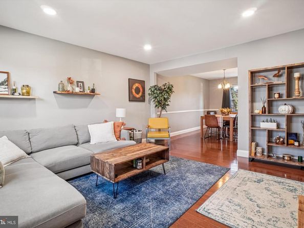 8332 Glastonbury Court, Annandale VA 22003