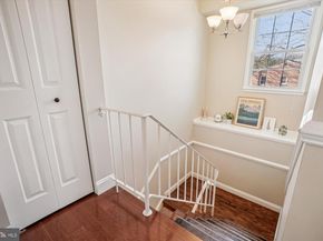 8332 Glastonbury Court, Annandale VA 22003