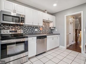 8332 Glastonbury Court, Annandale VA 22003