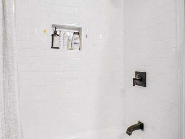 8332 Glastonbury Court, Annandale VA 22003