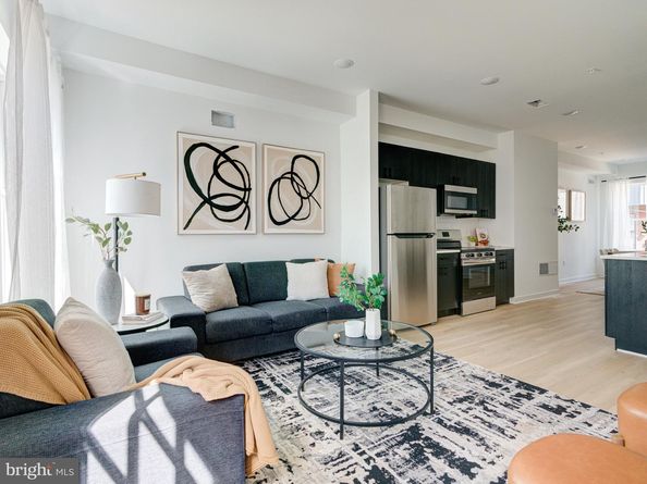 1327 S Dover Street, Philadelphia PA 19146