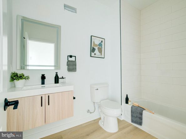 1327 S Dover Street, Philadelphia PA 19146