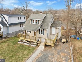 311 Neshaminy Road, Croydon PA 19021