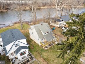 311 Neshaminy Road, Croydon PA 19021