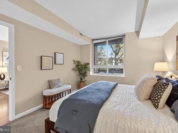 355 I Street SW 121, Washington DC 20024