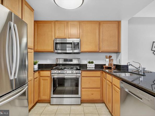 355 I Street SW 121, Washington DC 20024