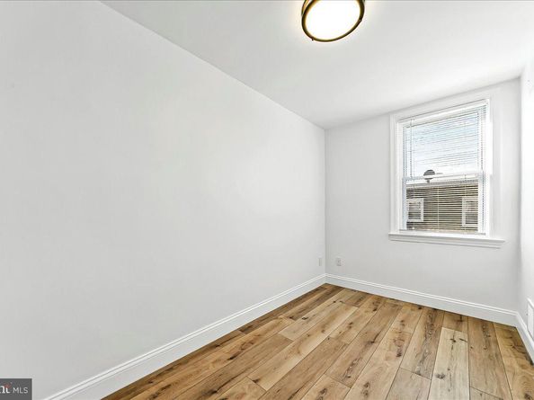 1232 Edgehill Road, Darby PA 19023