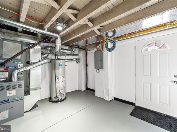 1232 Edgehill Road, Darby PA 19023