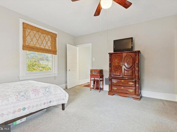 2444 Fairhill Avenue, Glenside PA 19038