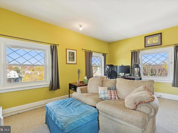 2444 Fairhill Avenue, Glenside PA 19038