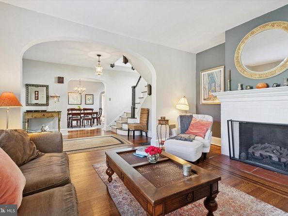 2444 Fairhill Avenue, Glenside PA 19038