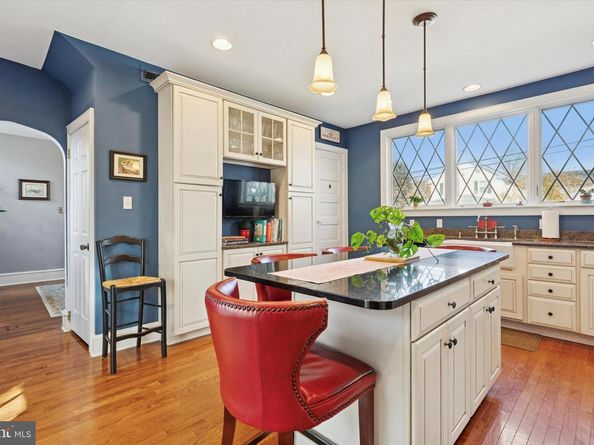 2444 Fairhill Avenue, Glenside PA 19038