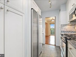 4201 Cathedral Avenue NW 923W, Washington DC 20016
